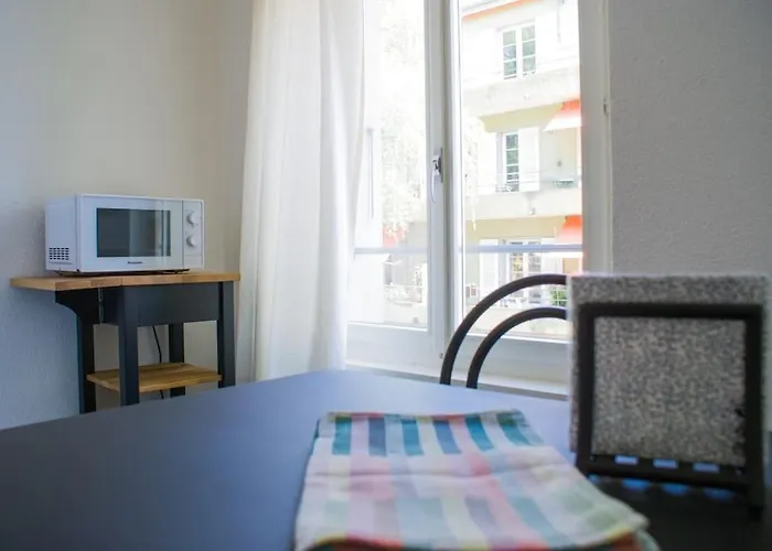 - Inkl Parking And Ticket * Bern