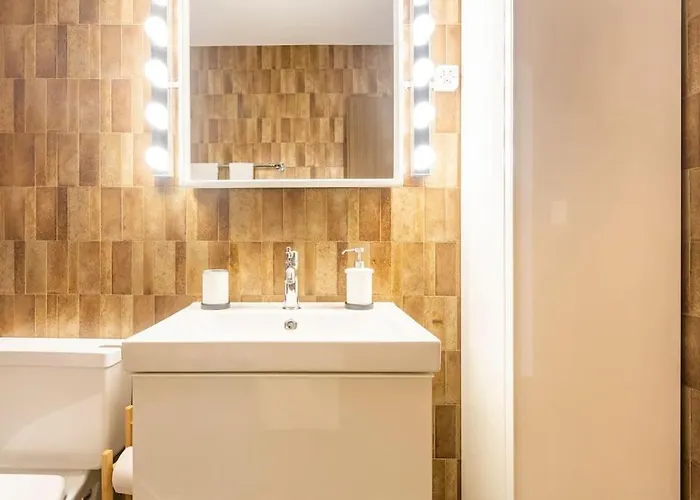 - Inkl Parking And Ticket Apartment *