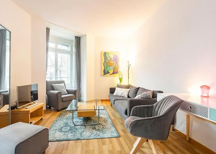 - Inkl Parking And Ticket Apartment